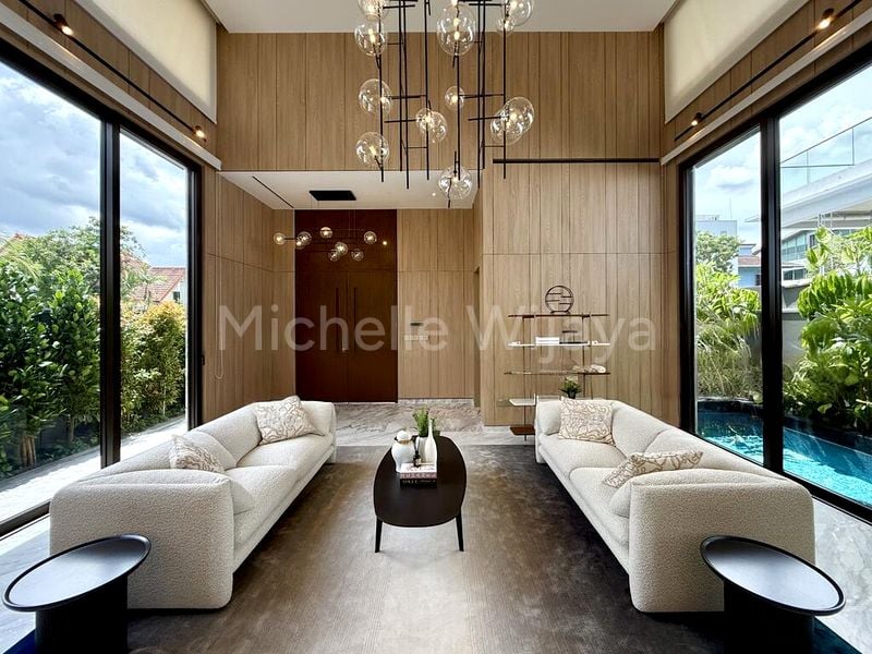 7 Bed Bungalow (Landed) for Sale in  Serangoon Avenue 1 - Image 2