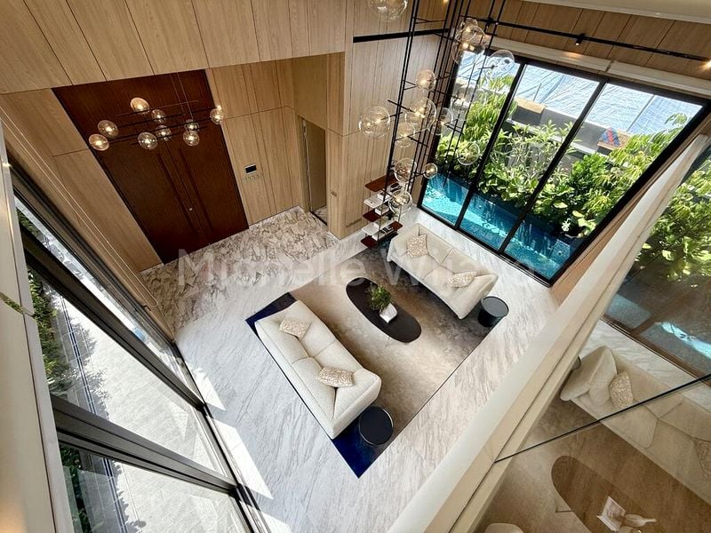 7 Bed Bungalow (Landed) for Sale in  Serangoon Avenue 1 - Image 1