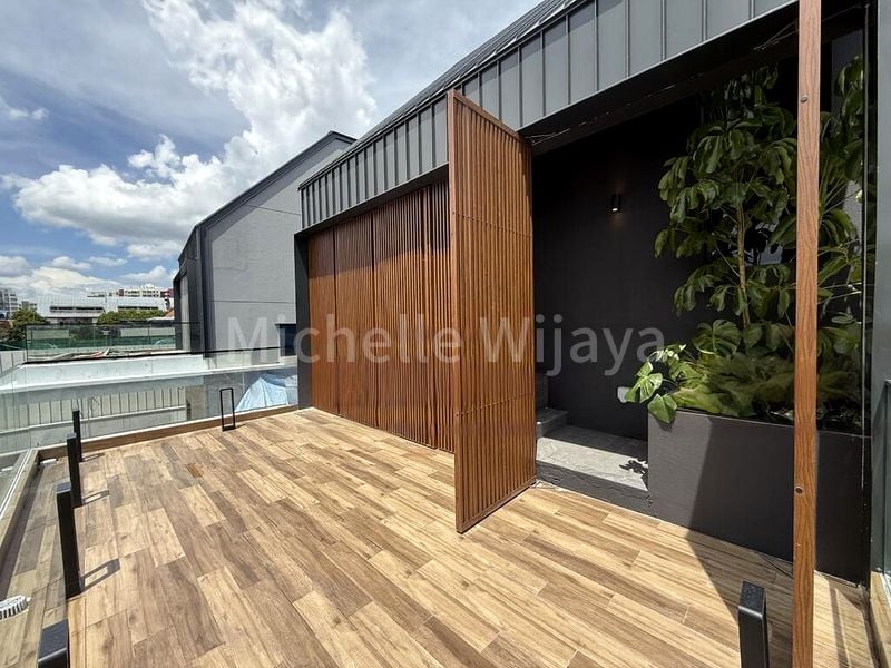 7 Bed Bungalow (Landed) for Sale in  Serangoon Avenue 1 - Image 9