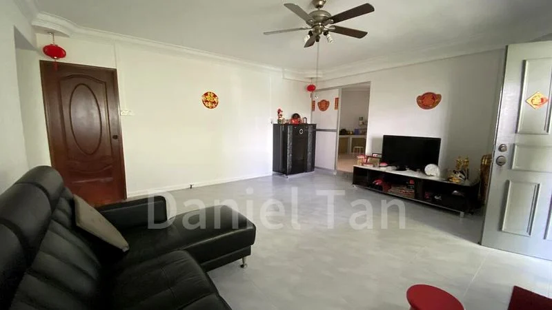 Common Room (HDB) for Rent in 174 Lompang Road - Image 2
