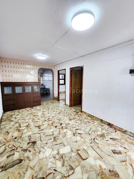 3 Room (3I) HDB for Sale in  17 Lorong 7 Toa Payoh - Image 2