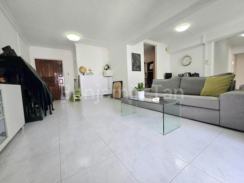 5 Room (5I) HDB for Sale in  644 Woodlands Ring Road - Image 2