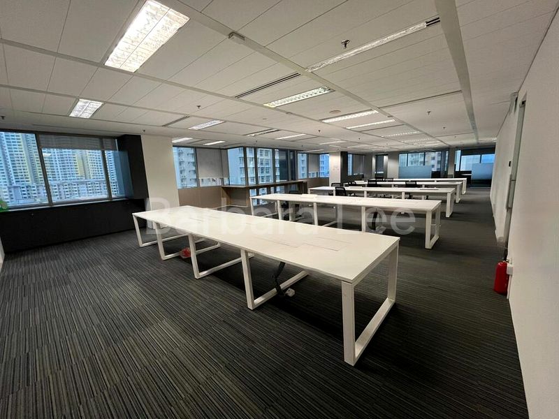 Office for Rent: Central Plaza - Image 3