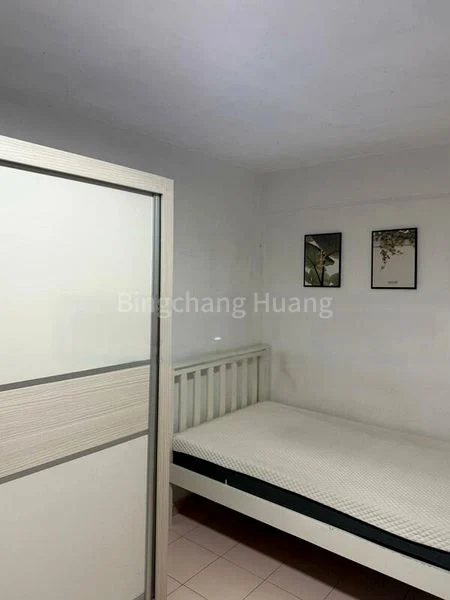 Common Room (HDB) for Rent in  647 Yishun Street 61 - Image 1