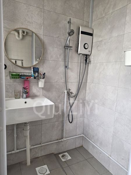 Master Room (HDB) for Rent in  233 Simei Street 4 - Image 3