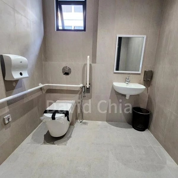 Shop / Shophouse for Rent: Upper Serangoon Road - Image 2