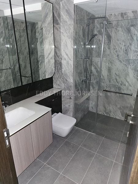 2 Bed Condo for Sale in  The Watergardens At Canberra - Image 6