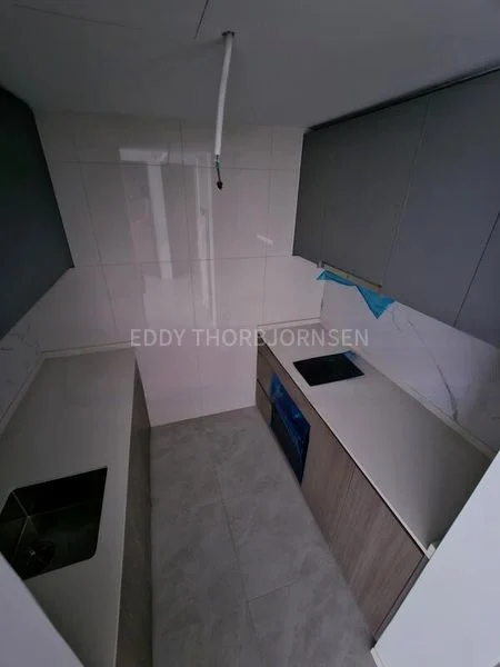 2 Bed Condo for Sale in  The Watergardens At Canberra - Image 3