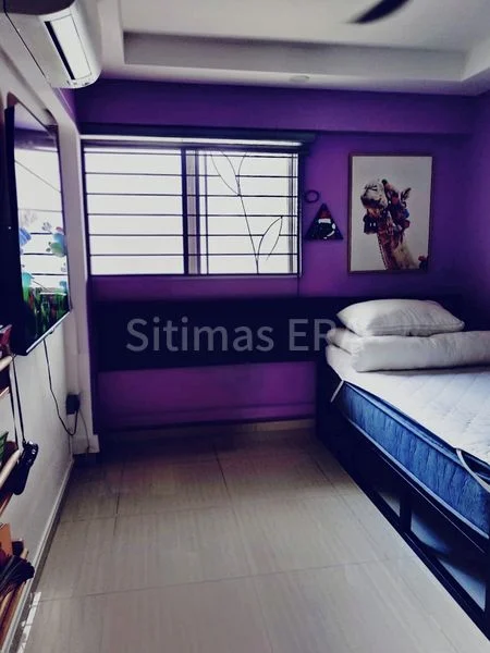 Common Room (HDB) for Rent in  338 Woodlands Avenue 1 - Image 1