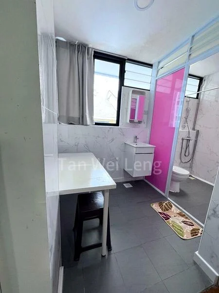 Master Room (Landed) for Rent in  Changi Court - Image 8