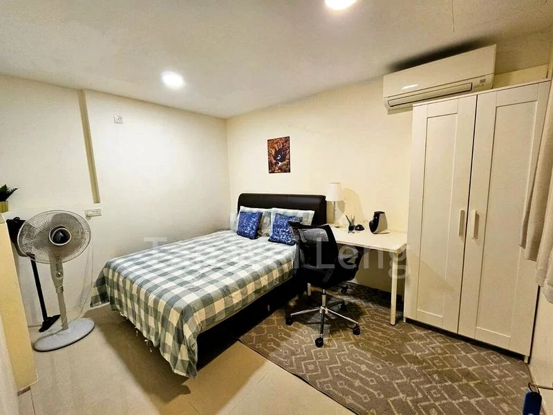 Master Room (Landed) for Rent in  Changi Court - Image 2