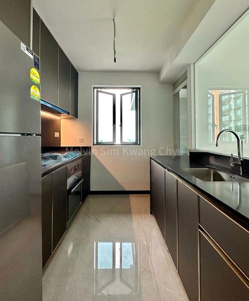 3 Bed Condo for Rent in Normanton Park - Image 10