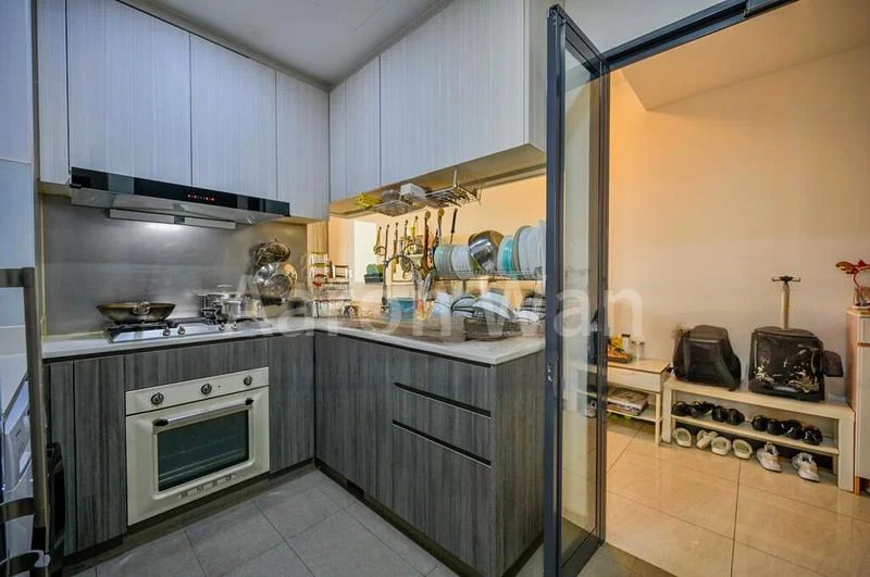 5 Bed Condo for Rent in  Gem Residences - Image 6