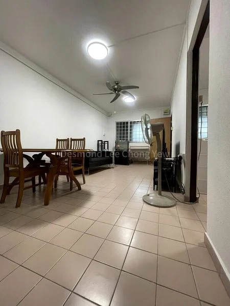 3 Room (3A) HDB for Rent in  537 Bukit Batok Street 52 - Image 2