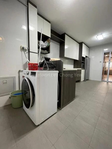 3 Room (3A) HDB for Rent in  537 Bukit Batok Street 52 - Image 4