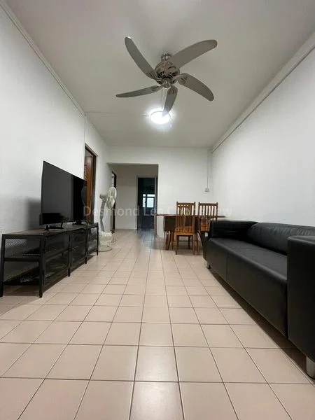 3 Room (3A) HDB for Rent in  537 Bukit Batok Street 52 - Image 1