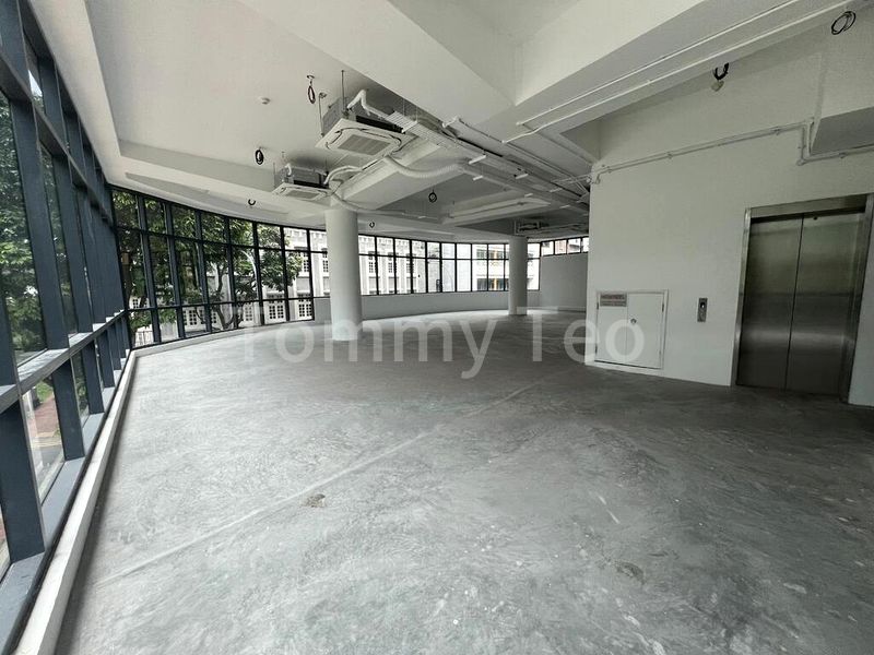 Office for Rent: Newly Refurbished Building with various floorplate sizes in Clarke Quay Precinct - Image 6