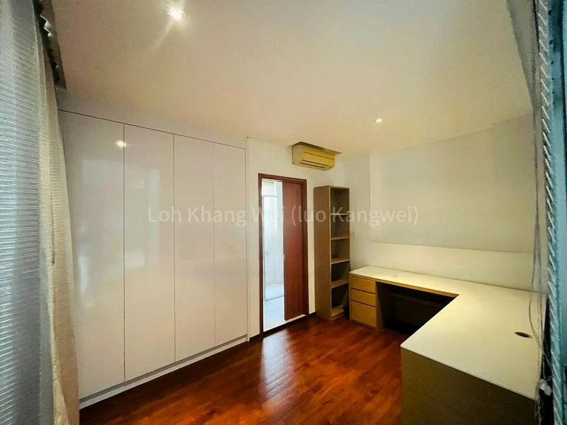 4 Bed Semi-Detached House (Landed) for Sale in  Greenbank Park - Image 2