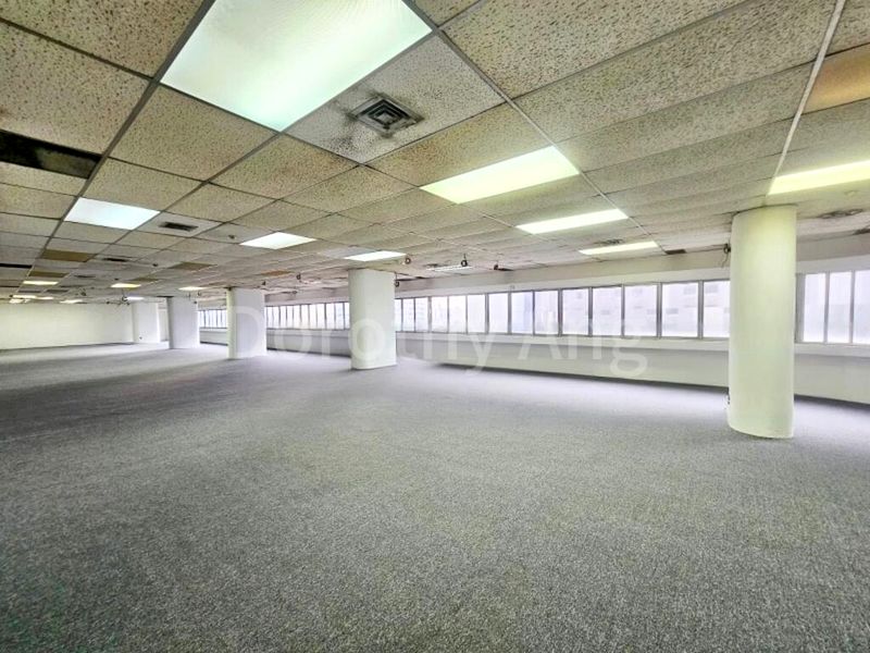 Office for Rent: Golden Mile Tower - Image 2
