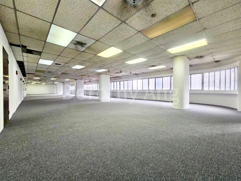 Office for Rent: Golden Mile Tower - Image 5