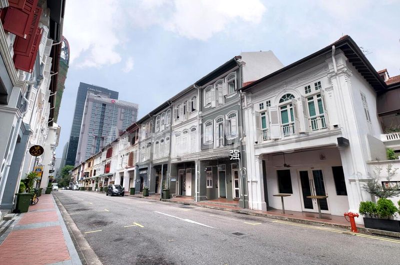 Shop / Shophouse for Rent: Office Space for Rental along Tras Street - Image 4