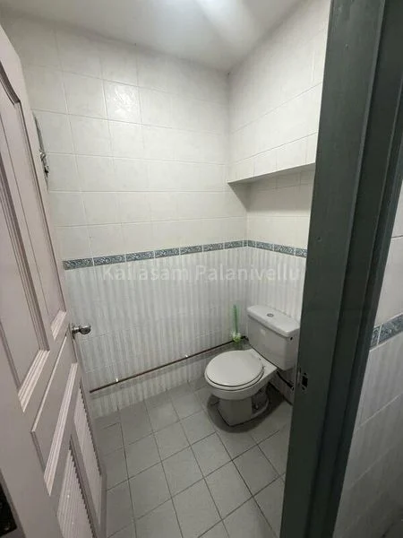 Office for Rent: Owen Road - Image 1