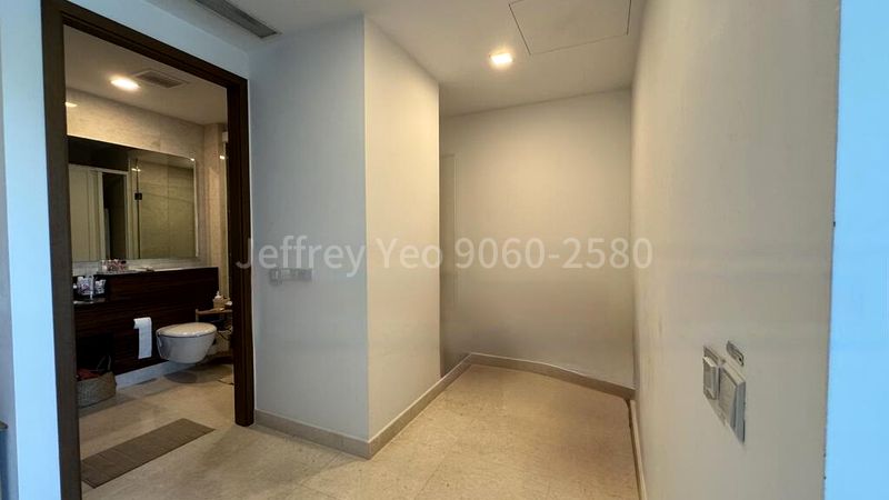 1 Bed Condo for Sale in  The Glyndebourne - Image 2