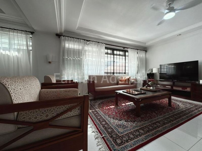 Executive HDB for Sale in  244 Pasir Ris Street 21 - Image 3