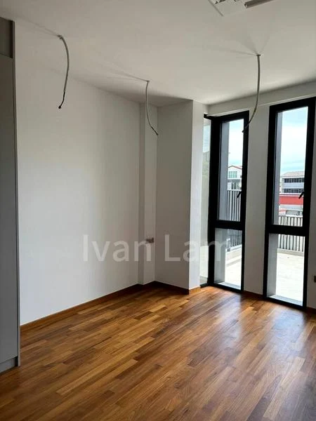 5 Bed Terraced House (Landed) for Sale in Palm Oasis - Image 2