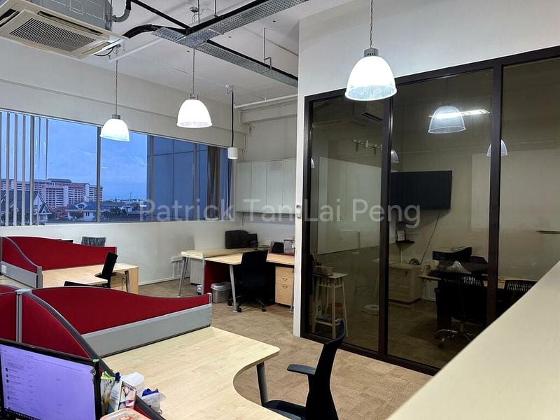 Light Industrial (B1) for Sale: One Pemimpin - Image 7