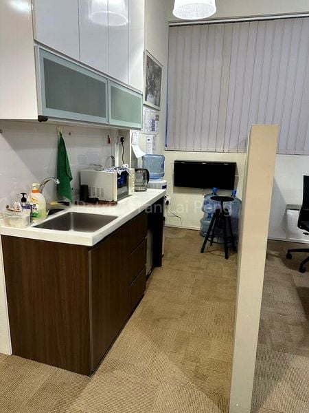 Light Industrial (B1) for Sale: One Pemimpin - Image 4