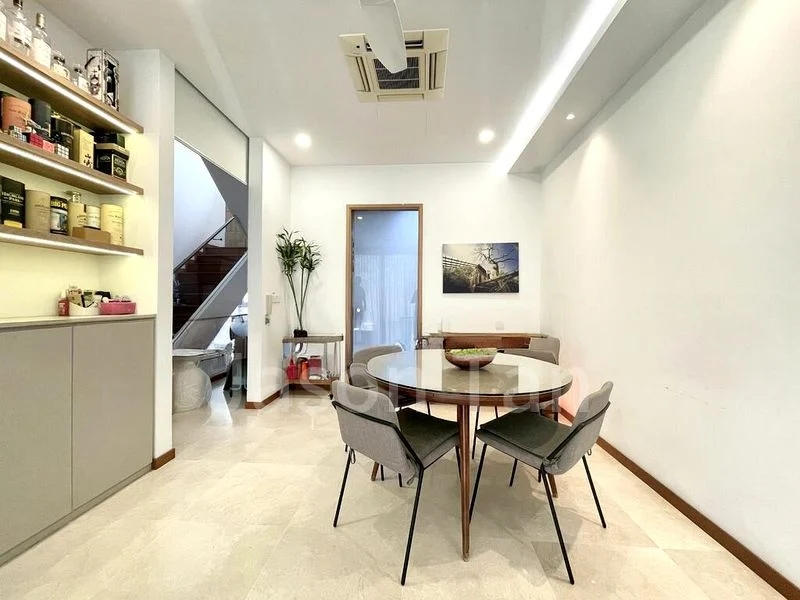 5 Bed Cluster House (Landed) for Sale in  Este Villa - Image 9