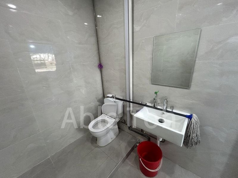 Office for Rent: 682 Race Course Road - Image 5