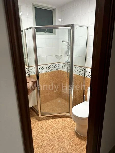 Common Room (Condo) for Rent in Sunshine Plaza - Image 9