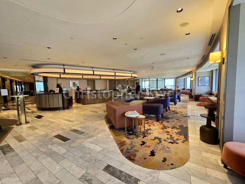 Office for Rent: Centennial Tower - Image 10