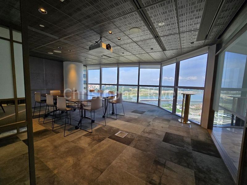 Office for Rent: Centennial Tower - Image 12