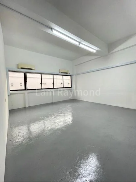 Light Industrial (B1) for Rent: Kapo Factory Building - Image 3