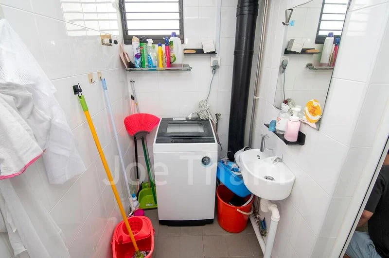 Common Room (HDB) for Rent in  172 Yishun Avenue 7 - Image 5