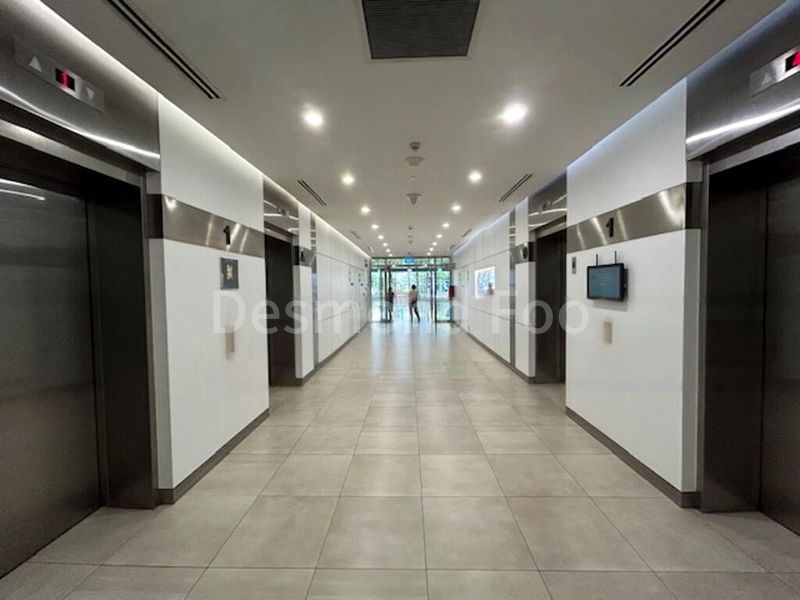 Light Industrial (B1) for Rent: Air-Conditioned Image Building in Serangoon North - Image 4