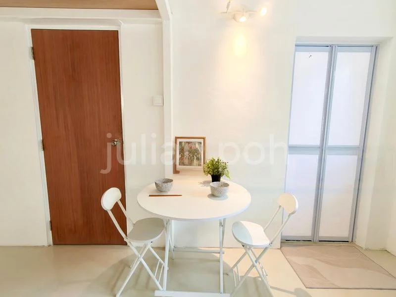 1 Bed Corner Terrace (Landed) for Rent in  Upper Thomson Road - Image 2
