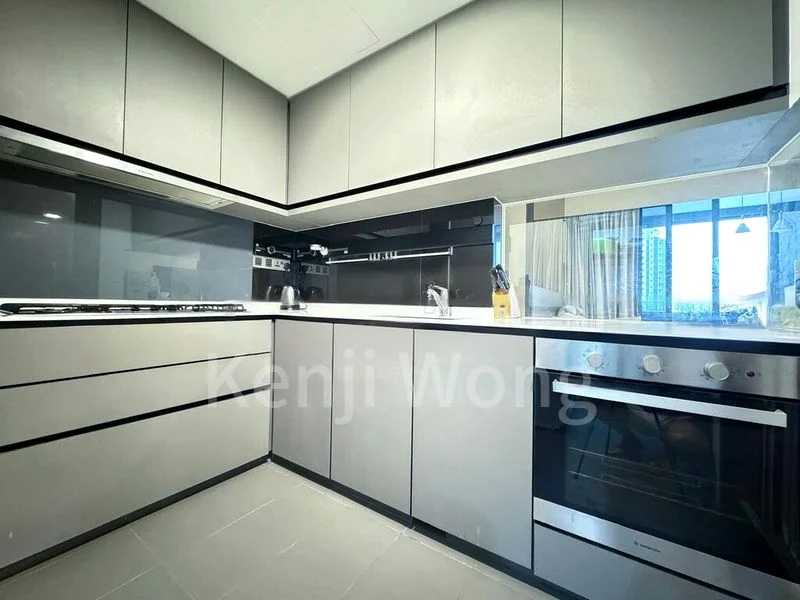 3 Bed Executive Condo for Rent in  Waterbay - Image 2