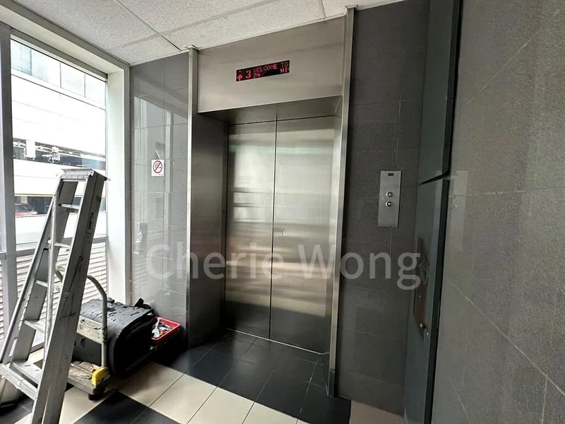 Office for Sale: High Street Plaza - Image 2