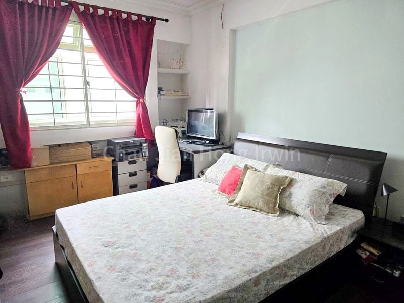 4 Room (4A) HDB for Sale in  104A Edgefield Plains - Image 2