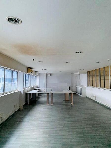 Light Industrial (B1) for Sale: North Link Building - Image 2