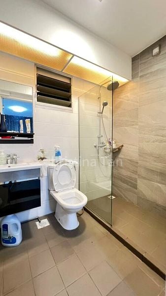 4 Room (4A) HDB for Sale in 216A Boon Lay Avenue - Image 1