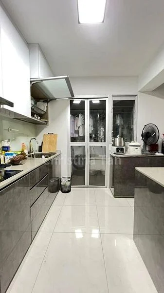 4 Room (4A) HDB for Sale in 216A Boon Lay Avenue - Image 4