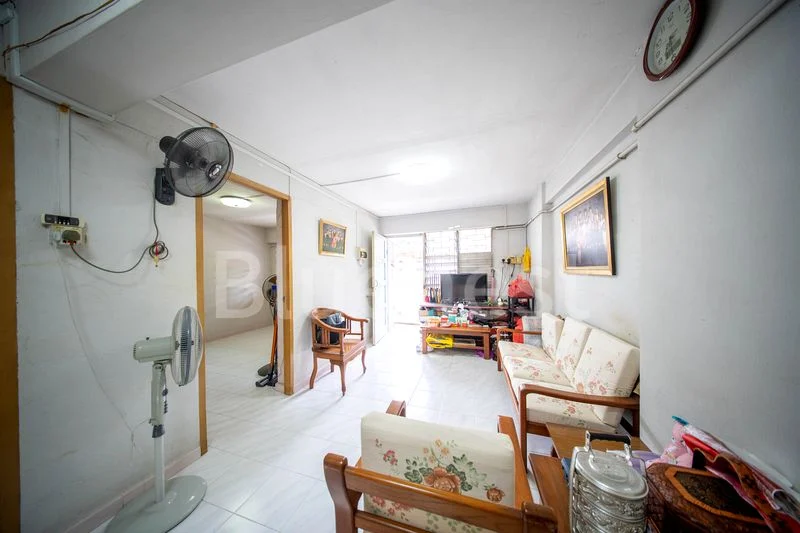 3 Room (3I) HDB for Sale in 98 Whampoa Drive - Image 1