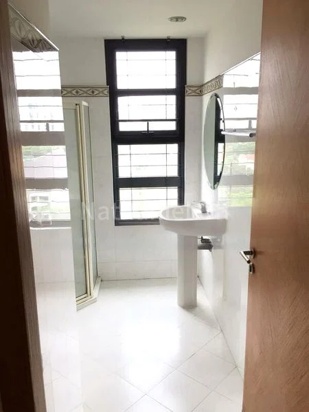 3 Bed Condo for Rent in  Haig Court - Image 4