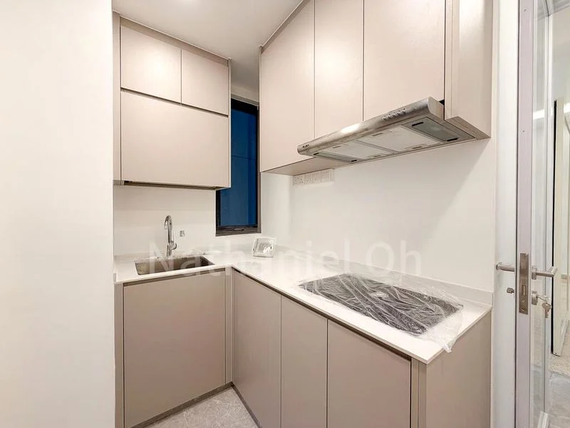 3 Bed Condo for Rent in  Haig Court - Image 16