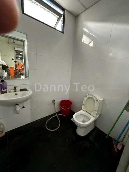 Light Industrial (B1) for Rent: North View Bizhub - Image 4